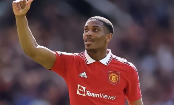 资深的中场 资深的中场