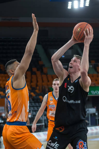 让他果断放 让他果断放