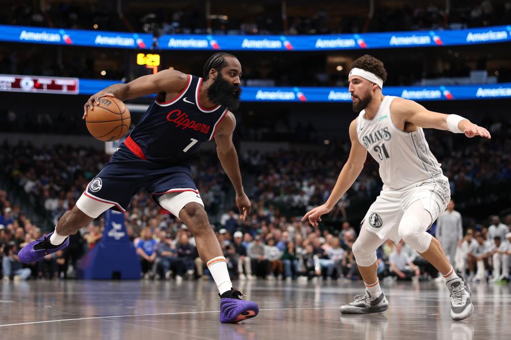 欧国联-加克波破门梅里诺补时绝平 10人荷兰2-2西班牙.